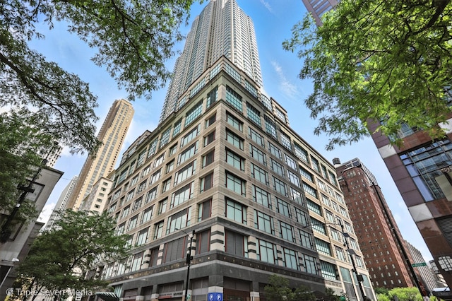 100 E Huron St Unit 2301, Chicago, IL 60611 - view of building exterior