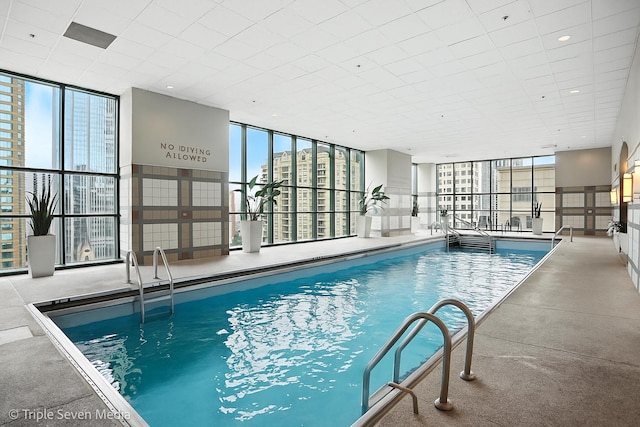 100 E Huron St Unit 2301, Chicago, IL 60611 - view of indoor pool