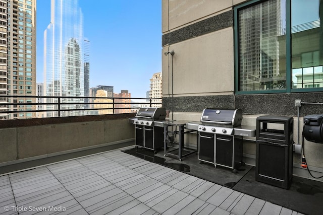 100 E Huron St Unit 2301, Chicago, IL 60611 - view of patio / terrace featuring a city view and area for grilling