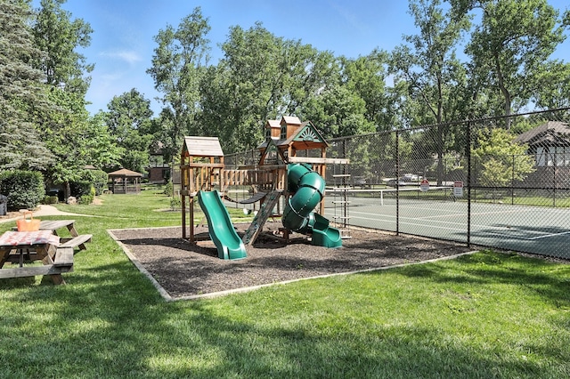 11315 Sycamore Ln Unit B, Palos Hills, IL 60465 - view of community jungle gym