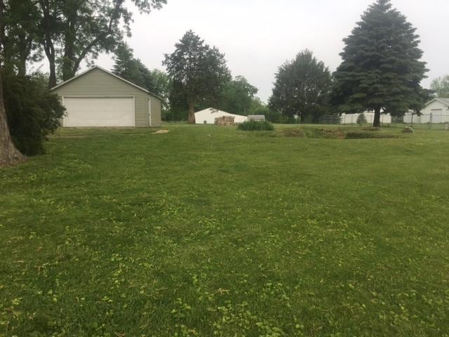 1517 College Ave S, Dixon, IL 61021