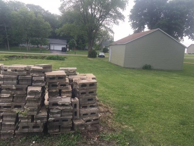1517 College Ave S, Dixon, IL 61021