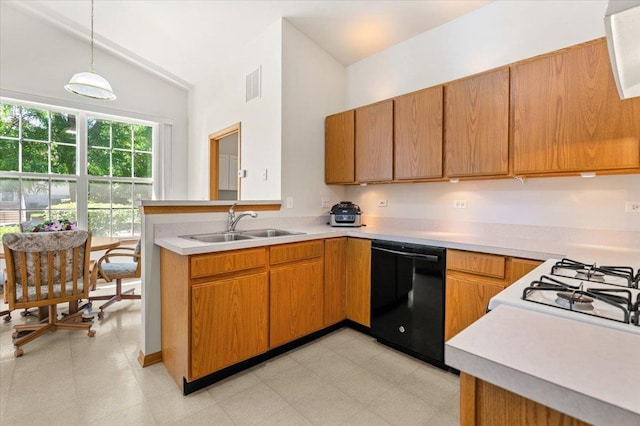 621 Littleton Trl Unit 13-4, Elgin, IL 60120 - photo 5