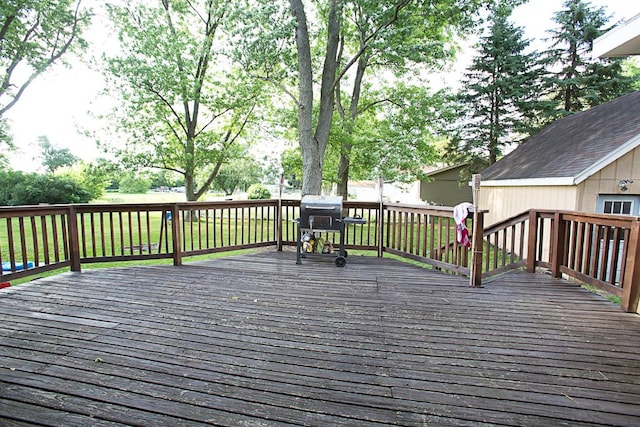 401 N 2nd Ave, Chenoa, IL 61726 - deck with a grill