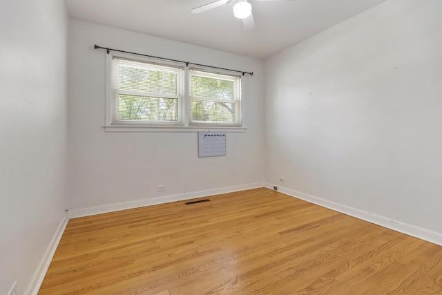 323 S Prindle Ave, Arlington Heights, IL 60004 - empty room with light wood-style floors and a ceiling fan