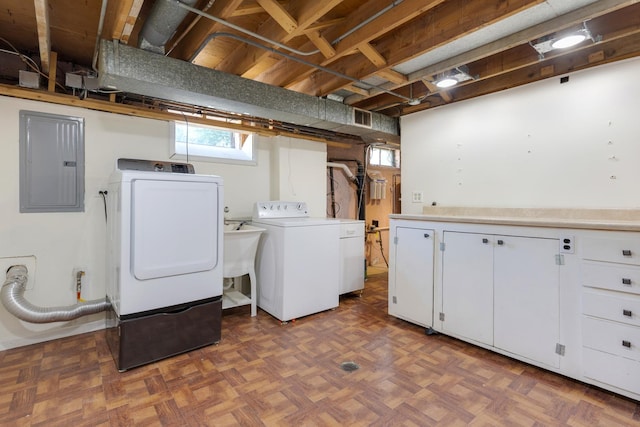 323 S Prindle Ave, Arlington Heights, IL 60004 - laundry room featuring washer and clothes dryer and electric panel