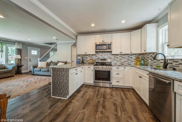 145 N Pleasant Rd, Lake Zurich, IL 60047 - photo 5