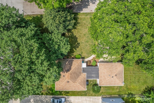 393 Lakelawn Blvd, Aurora, IL 60506 - view from above of property