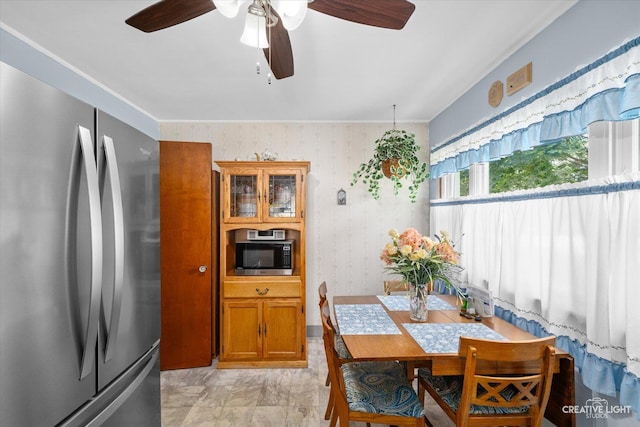 393 Lakelawn Blvd, Aurora, IL 60506 - dining space with ceiling fan