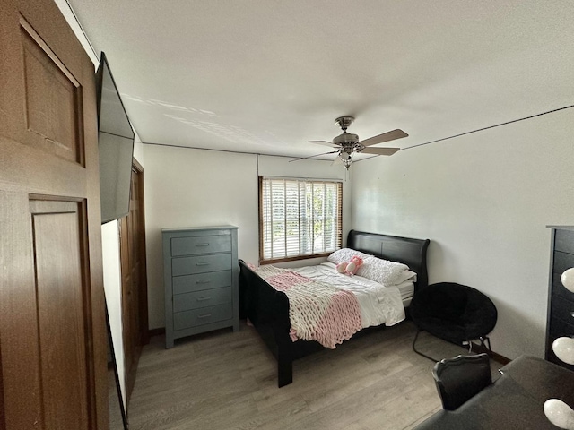 1970 Division St, Saint Charles, IL 60174 - bedroom featuring light wood-style floors and a ceiling fan