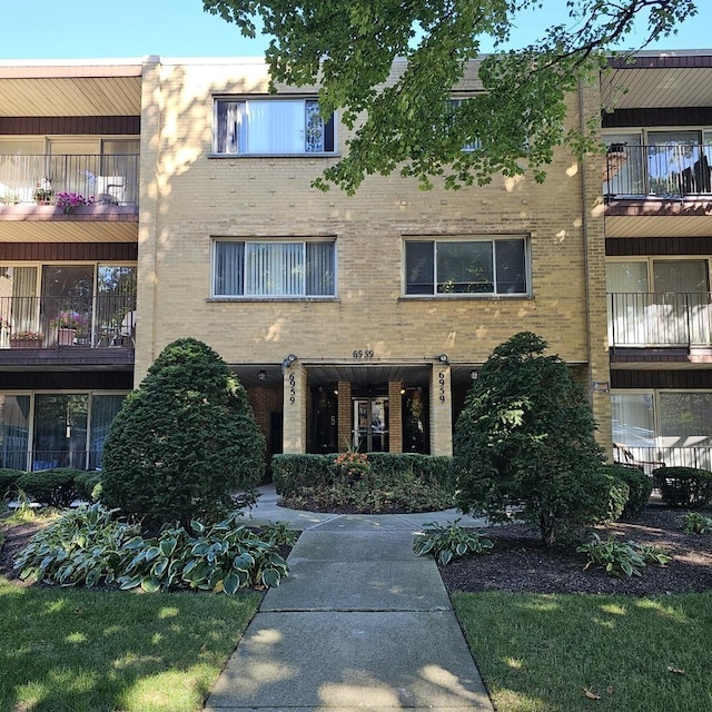 6959 N Ridge Blvd Unit 1C, Chicago, IL 60645 - view of building exterior