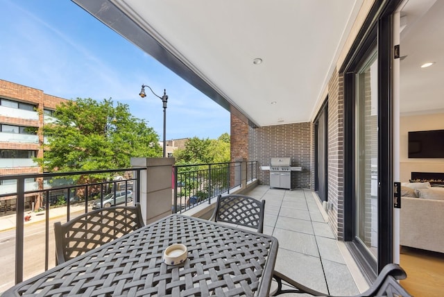 1825 N Halsted St Unit 2, Chicago, IL 60614 - balcony featuring outdoor dining area and a grill