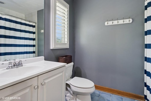 366 W Eggleston Ave, Elmhurst, IL 60126 - full bath featuring vanity, tile patterned floors, and curtained shower