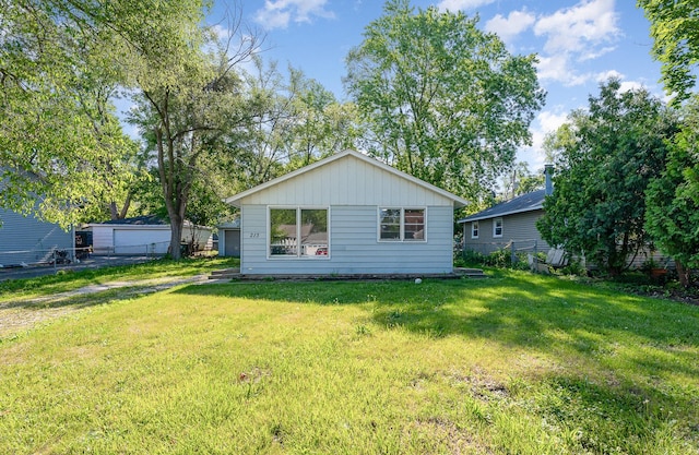 213 Brierhill Dr, Round Lake Park, IL 60073 - rear view of property