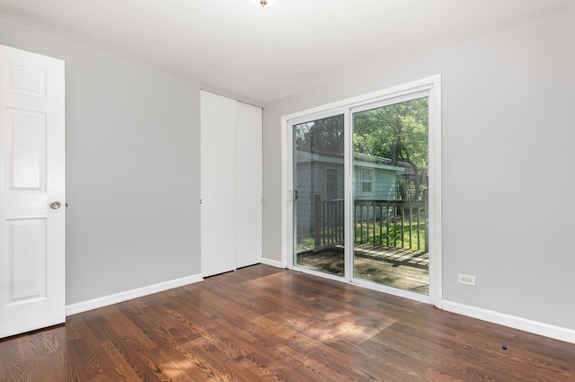 213 Brierhill Dr, Round Lake Park, IL 60073 - spare room featuring dark wood-style flooring