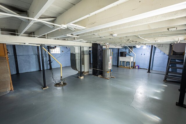 684 S Gordon Ave, Kankakee, IL 60901 - basement featuring gas water heater