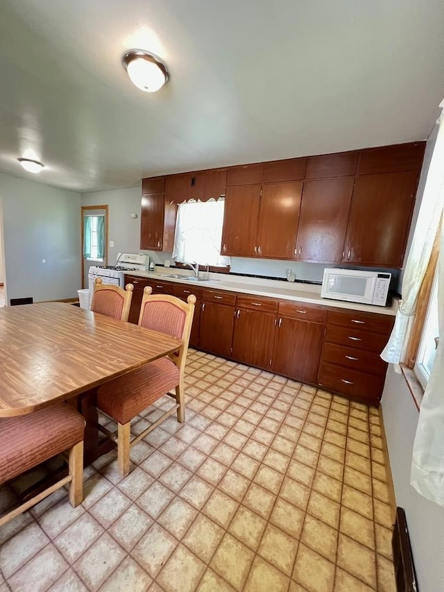 213 Hager Ave, Milledgeville, IL 61051 - photo 5