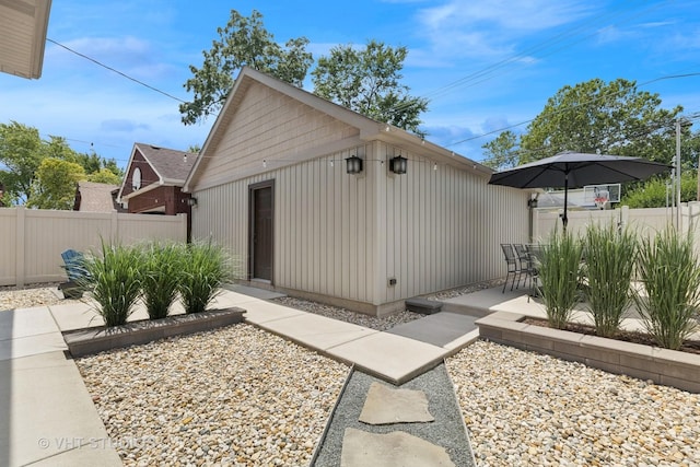 6848 N Oriole Ave, Chicago, IL 60631 - exterior space with a patio area