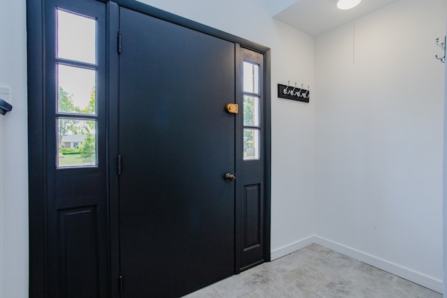 815 Concord Cv, Hoffman Estates, IL 60192 - entryway featuring baseboards