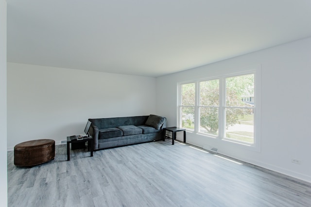 815 Concord Cv, Hoffman Estates, IL 60192 - living area with wood finished floors and baseboards