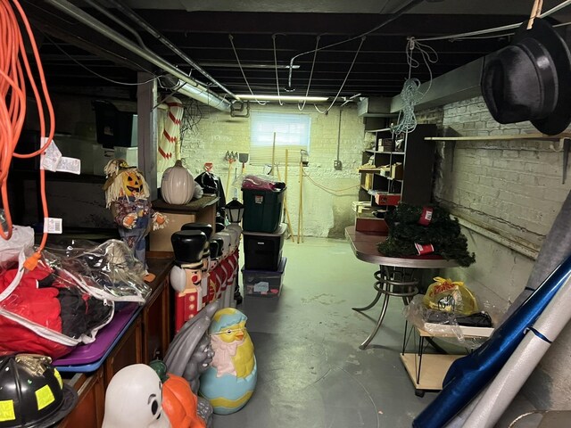 4721 W Warwick Ave, Chicago, IL 60641 - view of below grade area
