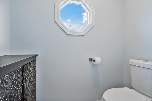 17642 Crystal Lake Dr, Homer Glen, IL 60491 - bathroom with toilet and baseboards