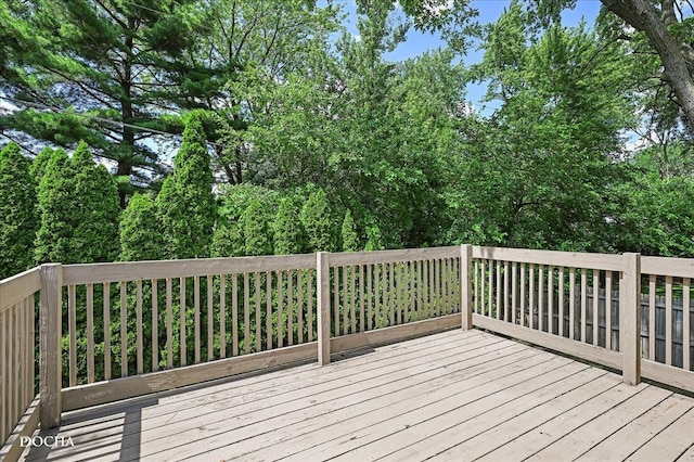 425 W Gartner Rd, Naperville, IL 60540 - view of wooden terrace