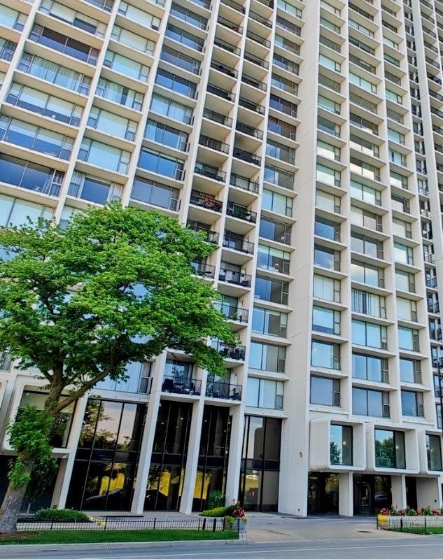 3200 N Lake Shore Dr Unit 502, Chicago, IL 60657 - photo 1