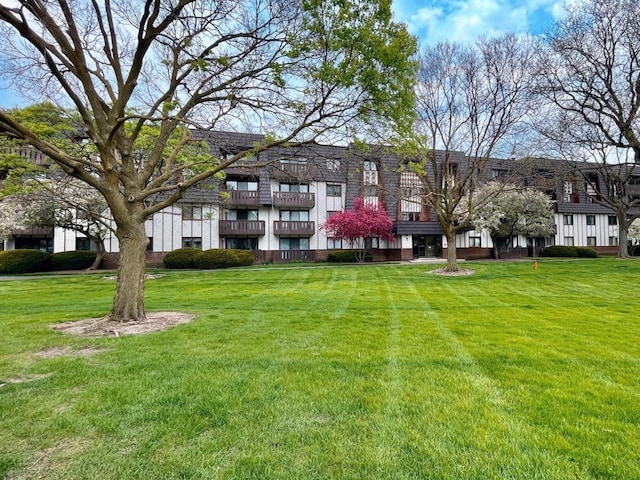 13000 W Heiden Cir Unit 3106, Lake Bluff, IL 60044 - view of building exterior