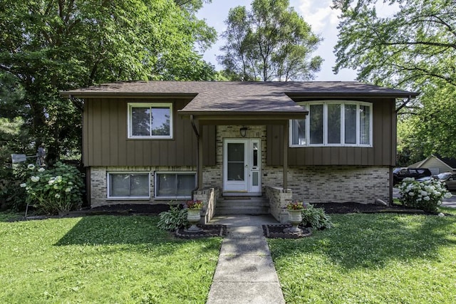 26645 W Oakwood Dr, Ingleside, IL 60041 - photo 1