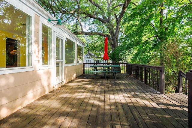 24503 Iroquois Ln, Hudson, IL 61748 - deck with outdoor dining space