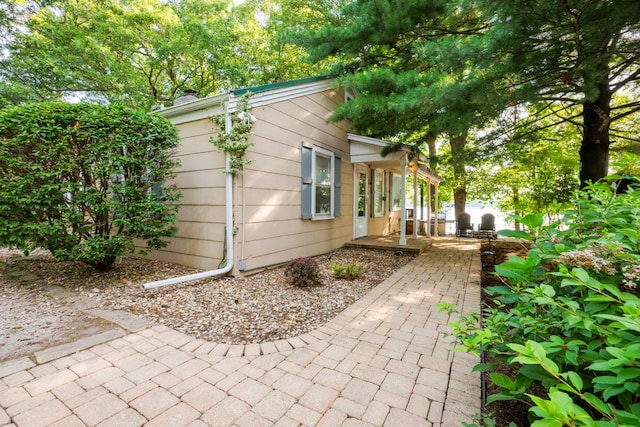 24503 Iroquois Ln, Hudson, IL 61748 - view of patio / terrace