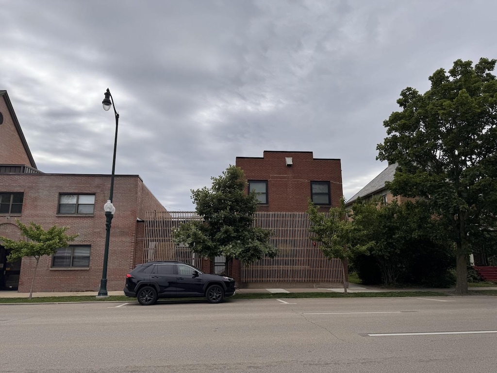 817 Columbus St, Ottawa, IL 61350 - photo 2