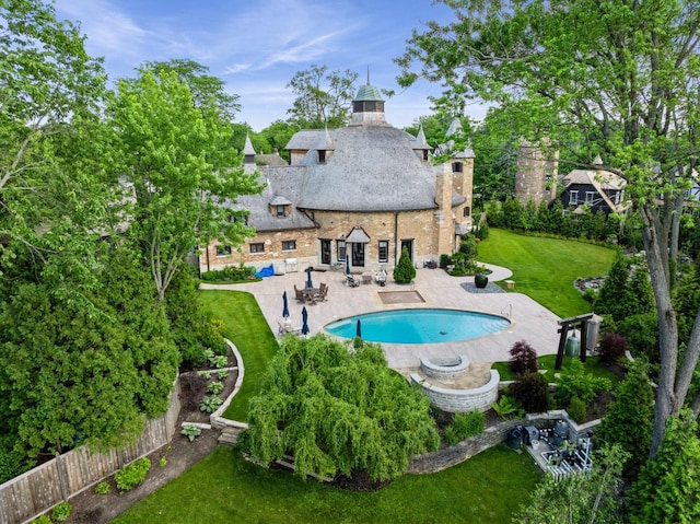 570 Hathaway Cir, Lake Forest, IL 60045 - view of swimming pool with a patio