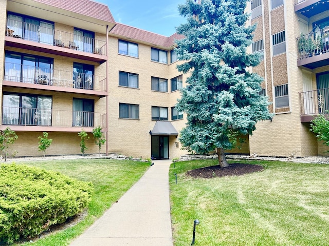 7100 W Cullom Ave Unit 213, Norridge, IL 60706 - photo 1