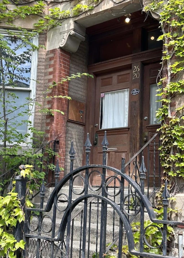 2620 W Evergreen Ave, Chicago, IL 60622 - photo 2