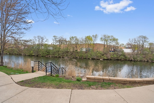 2864 N Riverwalk Dr, Chicago, IL 60618 - water view