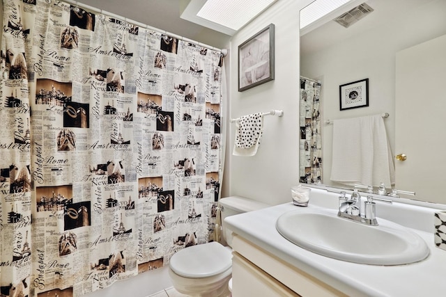 179 Roberts Rd, Bolingbrook, IL 60440 - full bath featuring vanity and a shower with curtain