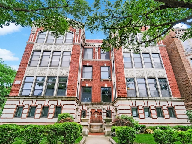 855 E Drexel Sq Unit 1B, Chicago, IL 60615 - photo 1