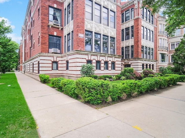855 E Drexel Sq Unit 1B, Chicago, IL 60615 - photo 2