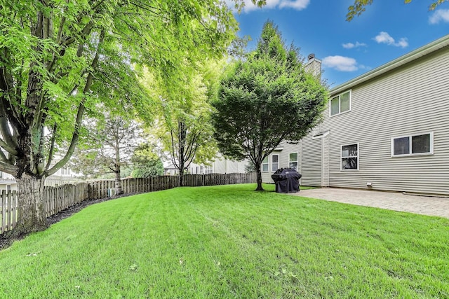 31692 N Clearwater Dr, Lakemoor, IL 60051 - fenced backyard featuring a patio area