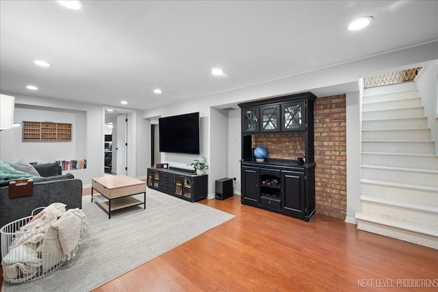 912 Jackson Ave, Saint Charles, IL 60174