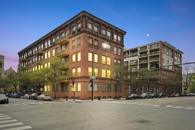 1910 S Indiana Ave Unit 627, Chicago, IL 60616 - photo 1