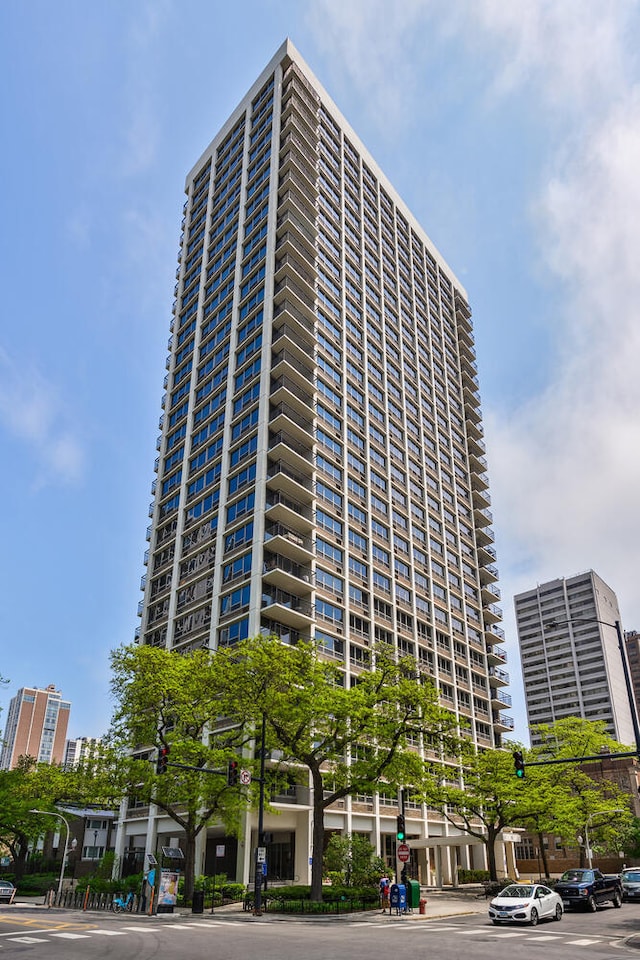 88 W Schiller St Unit 2108L, Chicago, IL 60610 - photo 1