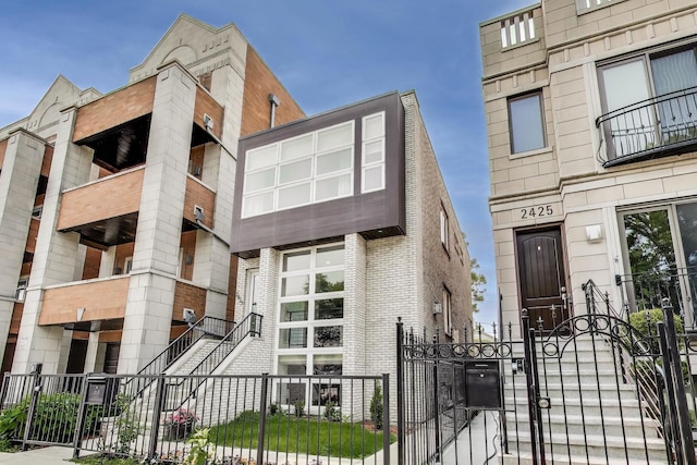 2423 W Erie St, Chicago, IL 60612 - view of building exterior