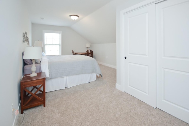 1723 Glenbridge Rd, Bloomington, IL 61704 - carpeted bedroom with lofted ceiling and baseboards