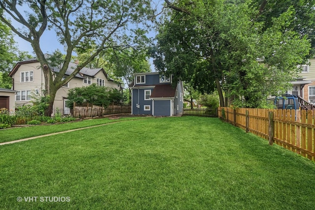 2111 Lake Ave, Wilmette, IL 60091 - view of fenced backyard