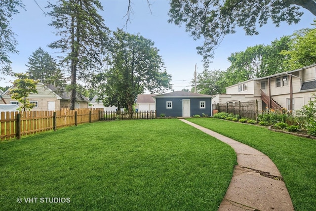 2111 Lake Ave, Wilmette, IL 60091 - fenced backyard featuring an outdoor structure