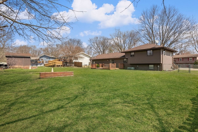 440 Charles Ct, South Elgin, IL 60177 - view of yard with a deck