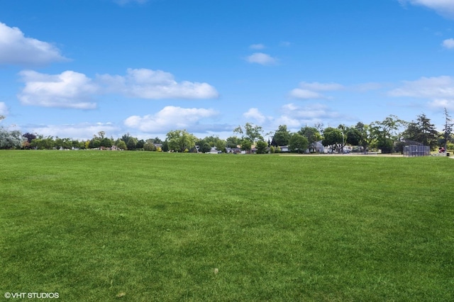 901 S Can Dota Ave, Mount Prospect, IL 60056 - view of green lawn